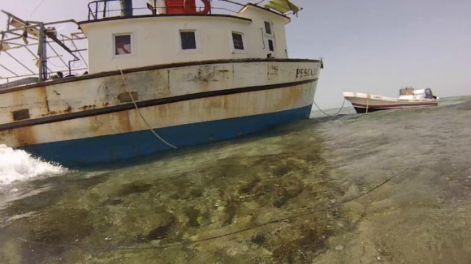 Barco destroza el Arrecife Alacranes