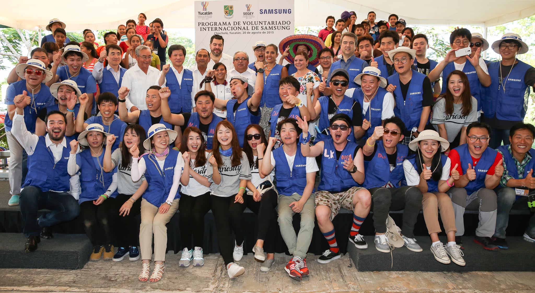 Samsung apoya modernización de escuela secundaria en Chocholá