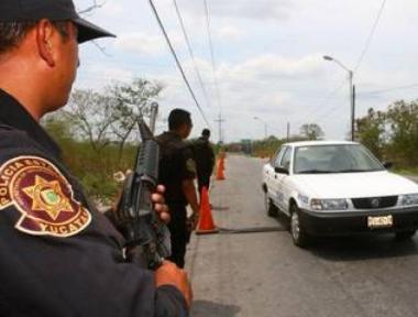 Millonario asalto a camión de Cometra en carretera a Chetumal