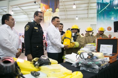 Reconocen labor y compromiso de bomberos yucatecos