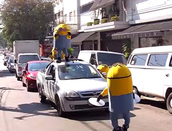 Video: Minions causan destrozos en Brasil