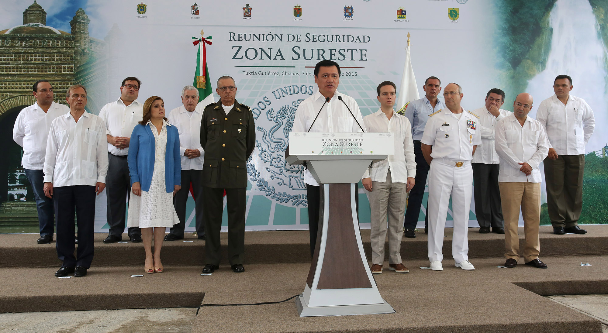 Gobernadores del sureste y autoridades federales participan en reunión de seguridad