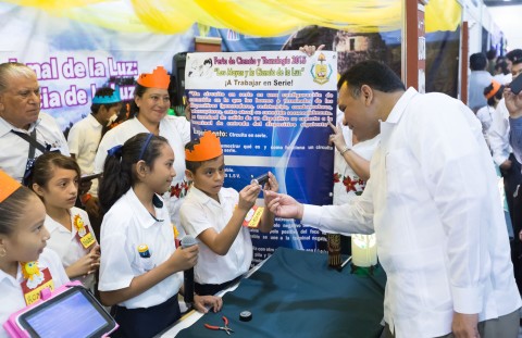 Rolando Zapata inaugura la 22ª Semana Nacional de Ciencia y Tecnología