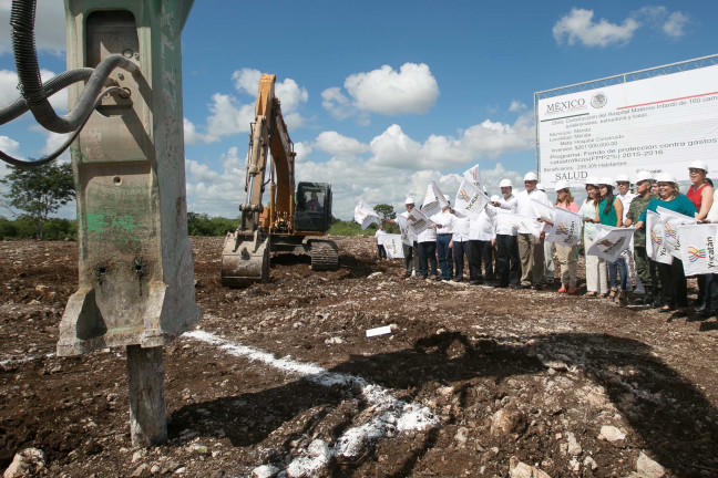 El Gobernador pone en marcha la construcción de Hospital Materno Infantil de Mérida