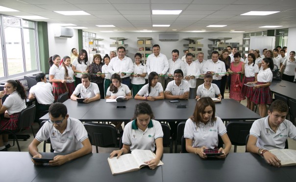 Entregan obras de la tercera y última etapa del Conalep Mérida III.