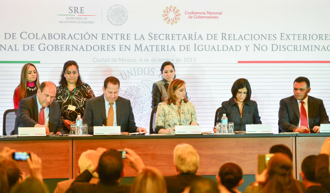 Participa RZB en firma de convenio sobre derechos humanos entre Conago y SRE