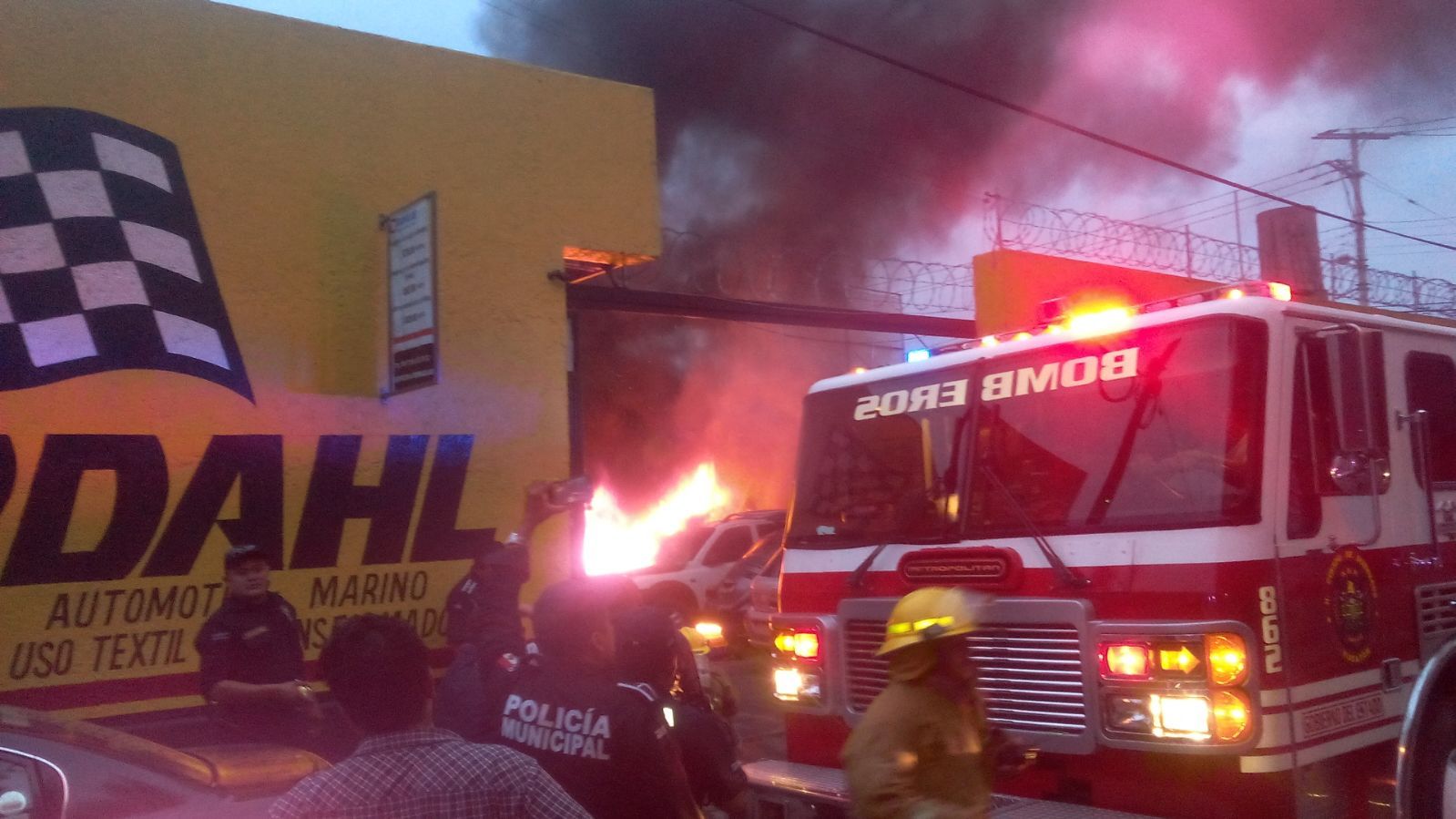 Incendio moviliza a policías, bomberos y ejército… sólo faltó el FBI