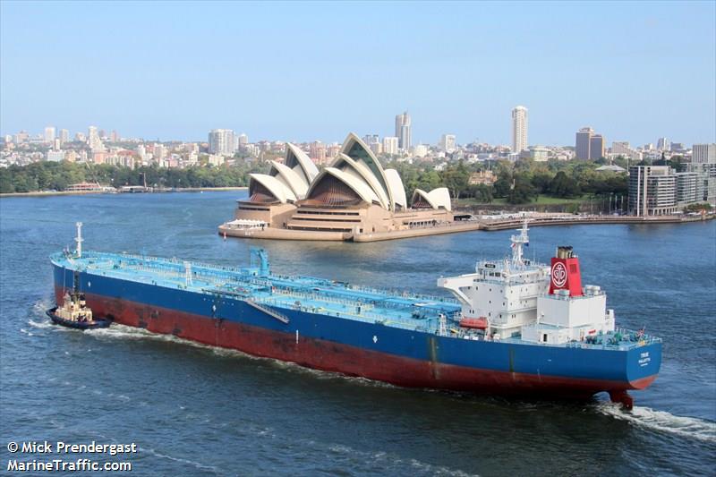 Desembarcan en Progreso cadáver de tripulante de un barco petrolero