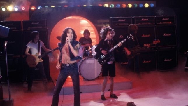 Calle llevará el nombre de Bon Scott, cantante de AC/DC