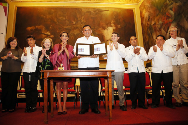 Académicos e investigadores, presentes para la clausura del Año Internacional de la Luz