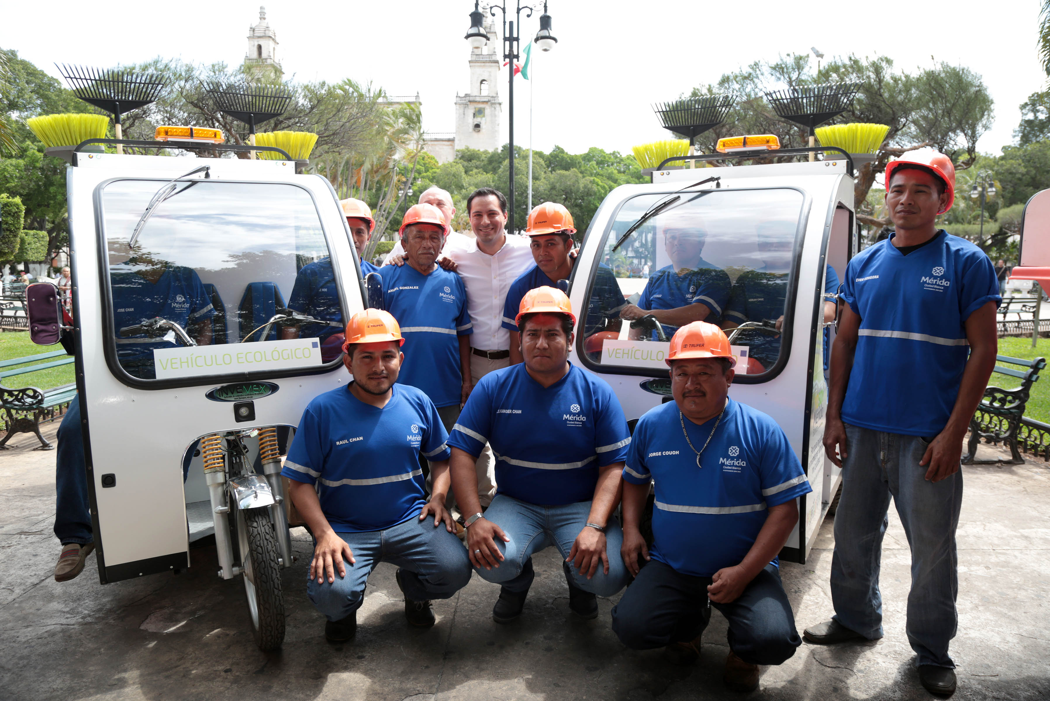 Con vehículos eléctricos recolectan basura en el Centro Histórico