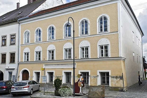 Expropiarán casa donde nació Hitler para que no sea santuario de neonazis