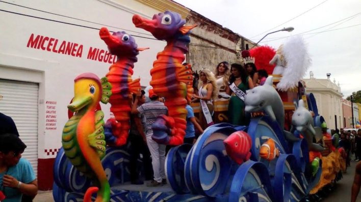 Marcha gay en Mérida: condenan matanzas y piden derecho a casarse