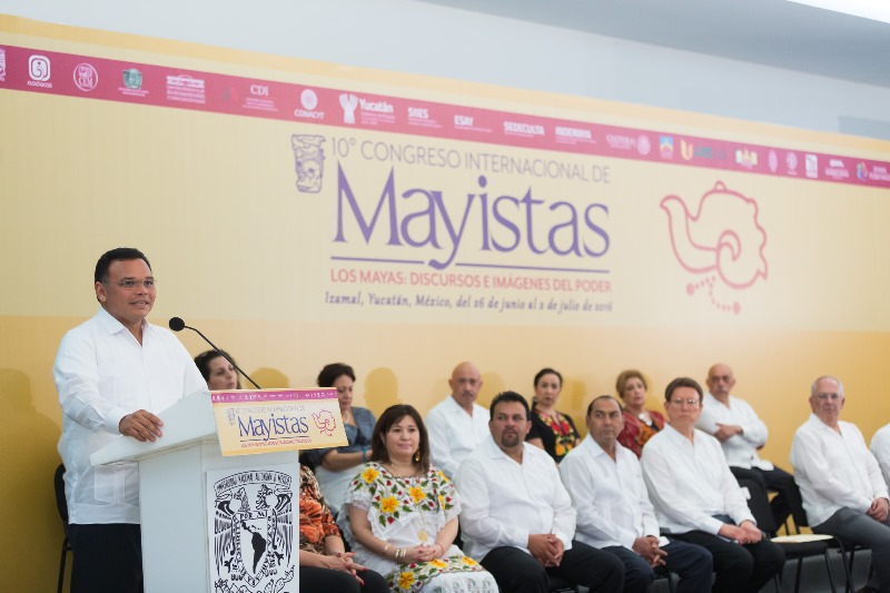 Se reúnen en Mérida expertos en cultura maya