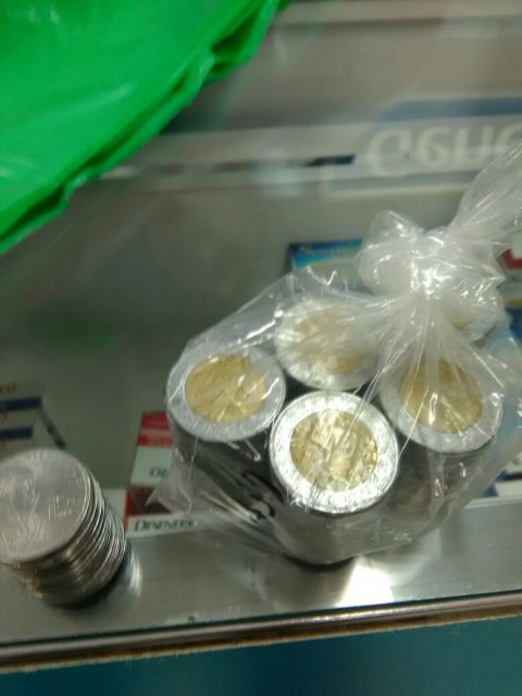 Roba $4,000 cambiando monedas antiguas y huye de la Policía de Mérida