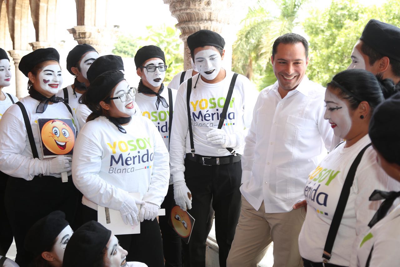 Centinelas Urbanos visitan a Mauricio Vila