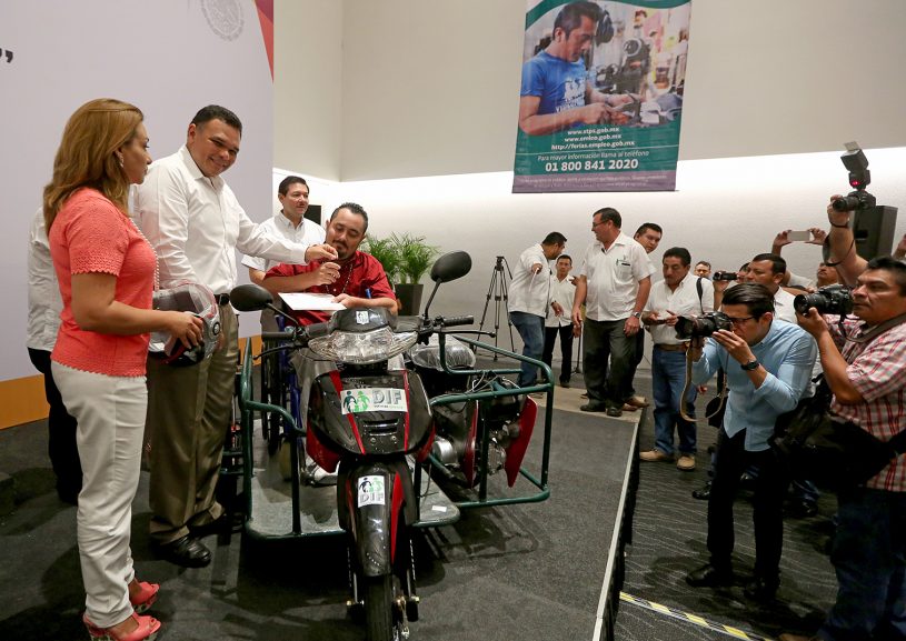 Inauguran Feria Nacional de Empleo para Personas con Discapacidad y Adultos Mayores.