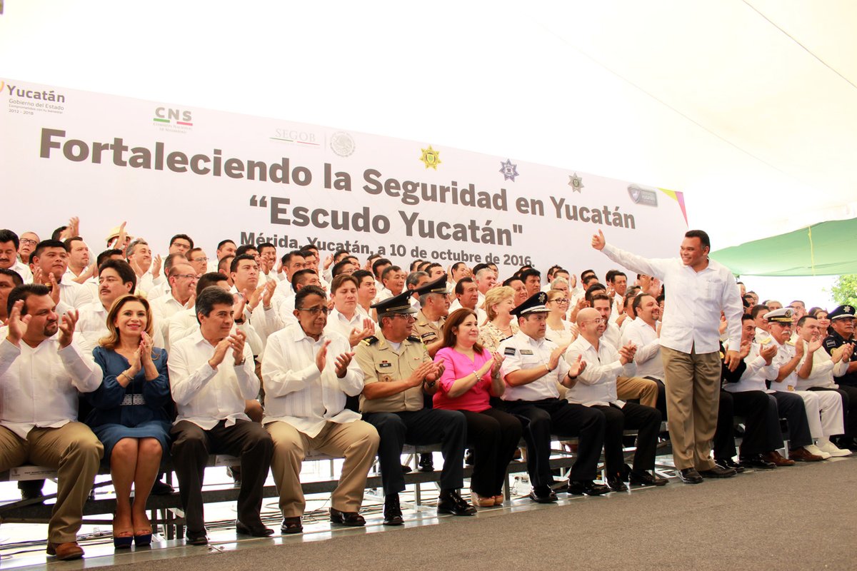 Entregan 503 nuevos vehículos a la SSP Yucatán