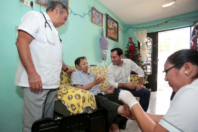 Mauricio Vila supervisa el programa “Médico a Domicilio”