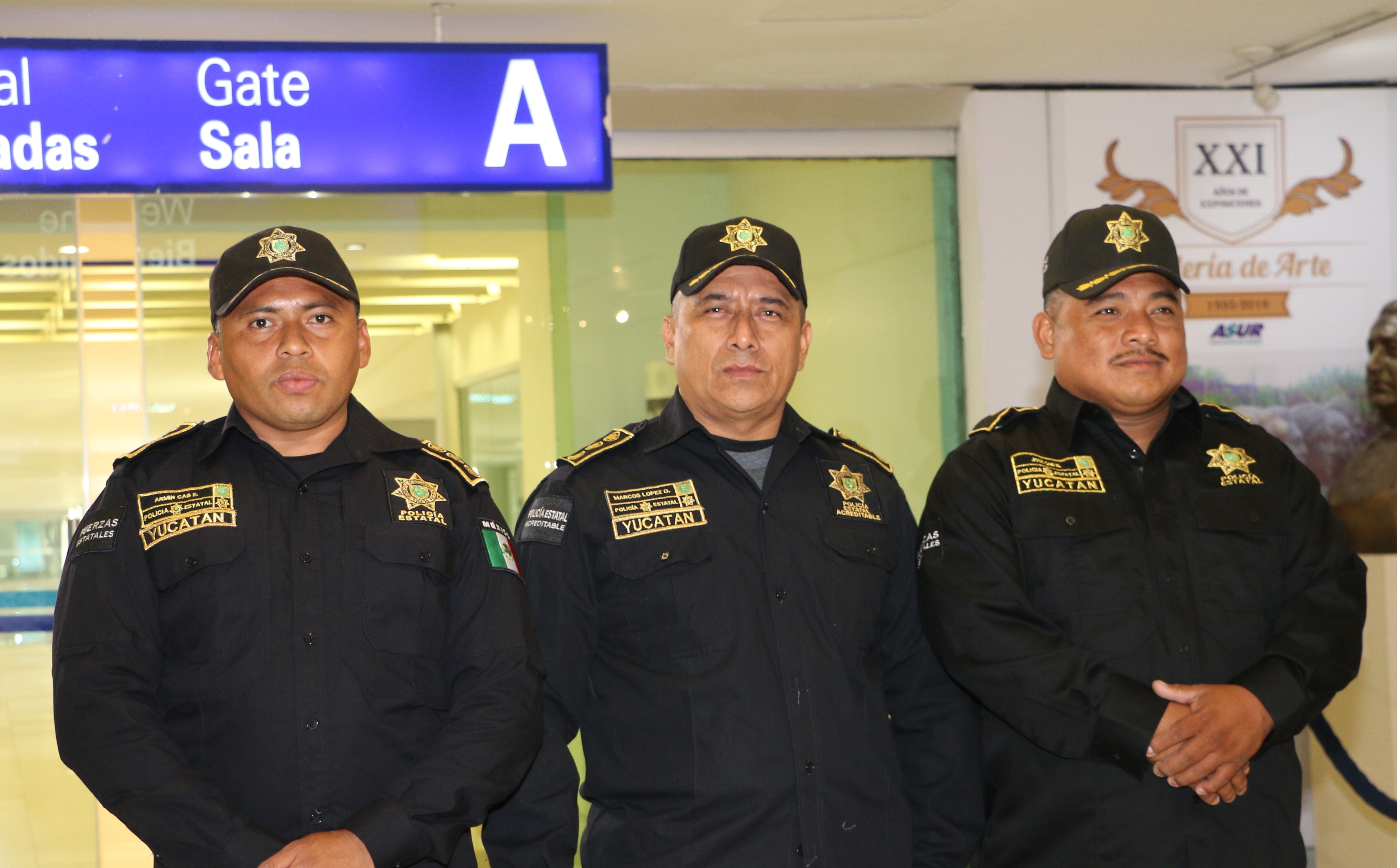 Tres policías de la SSP se capacitan en EU para trasladar reos peligrosos