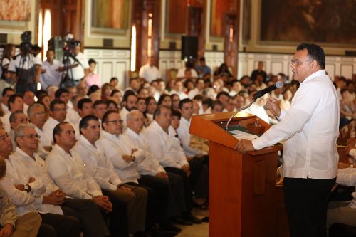 Rinde protesta la nueva directiva del Consejo de Notarios