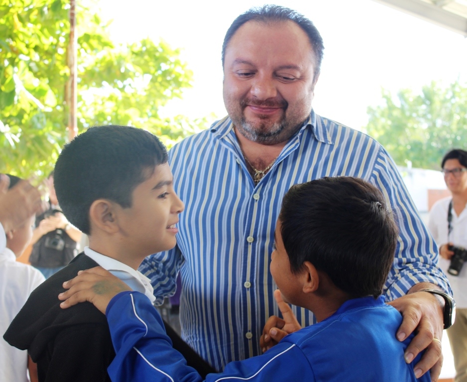 Panchito Torres a favor de “Operación Mochila” en Yucatán