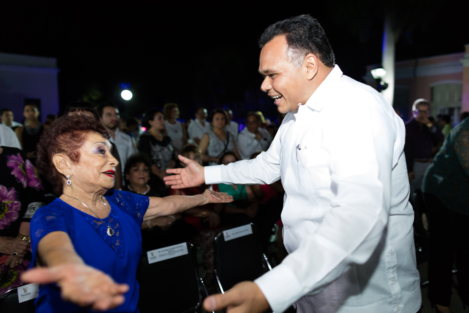 Socorro Cerón recibe medalla Bellas Artes 2017