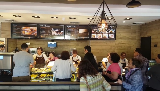 Otra firma estadounidense de donas caras abre en Mérida