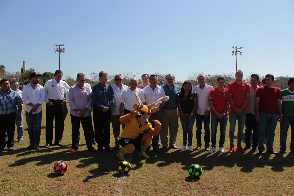 Inauguran Torneo Fuerza Venados de futbol en el campo ‘Alonso Diego Molina’