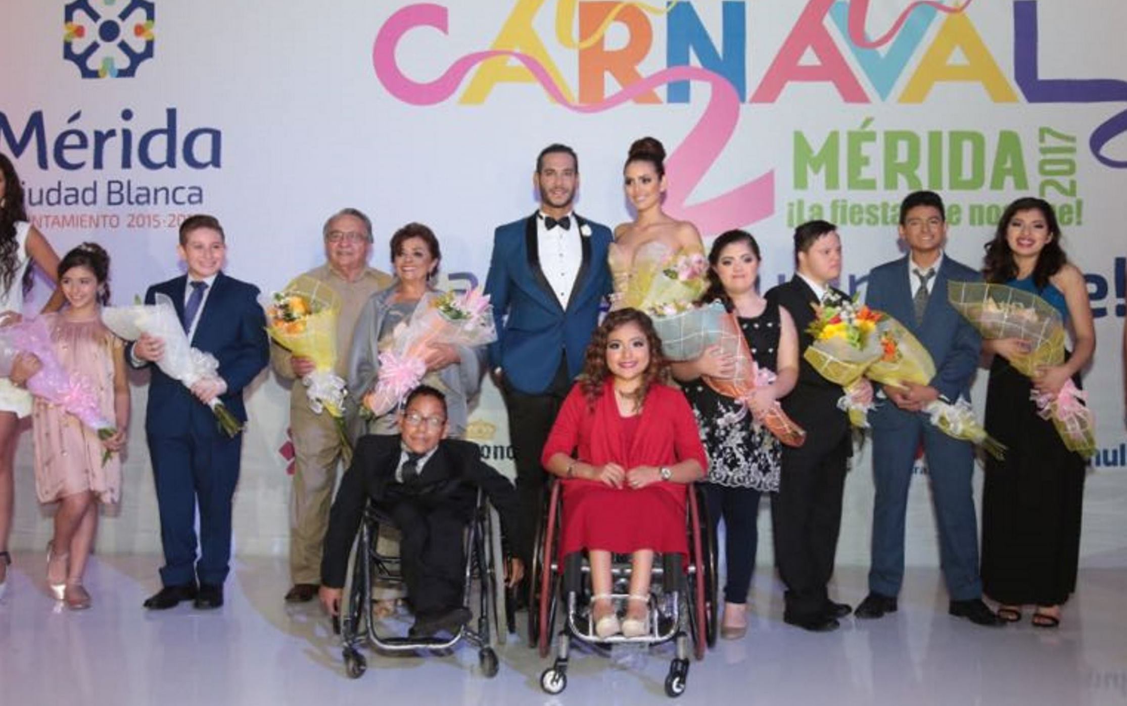 Presentan a los reyes del Carnaval Mérida 2017