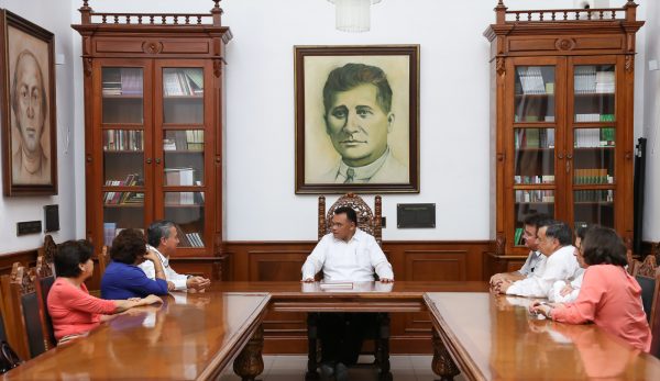 Rolando Zapata se reunió con presidente del Colegio Nacional del Notariado