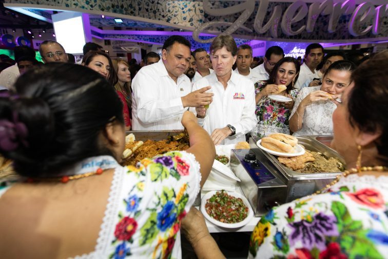 Yucatán ofrece sus mejores atractivos en el Tianguis de Acapulco