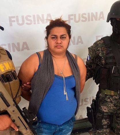 Intenta asesinar a su amiga por etiquetarla en foto donde se veía gorda.