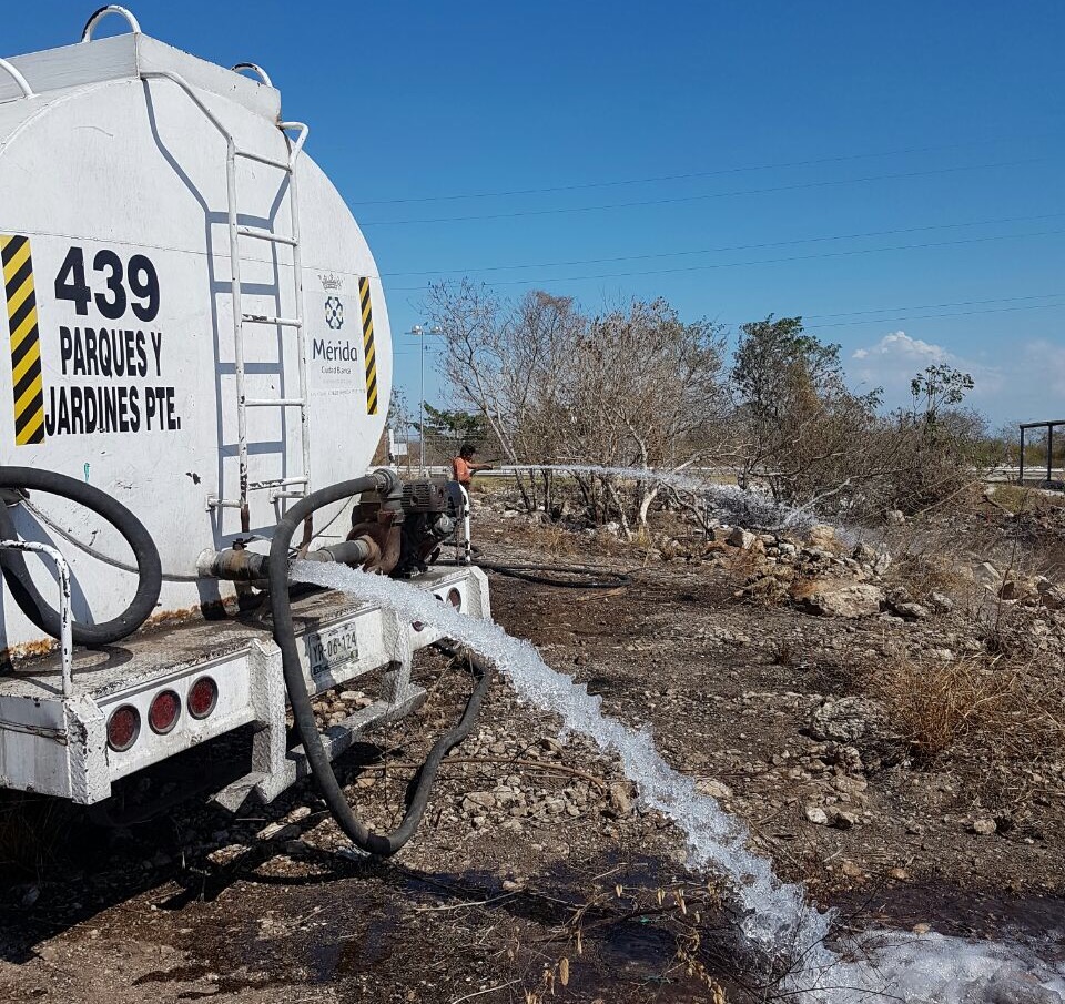 Servicios Públicos Municipales extingue incendio en terreno de Gran Santa Fe II