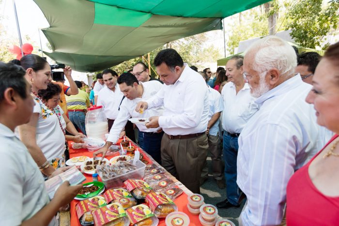 Más de 80 productores participaron en la Feria Agroalimentaria.