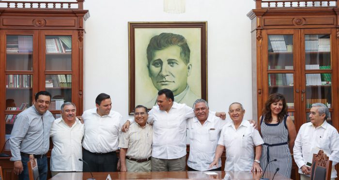 Invitan a Rolando Zapata a la tradicional marcha del 1 de mayo.