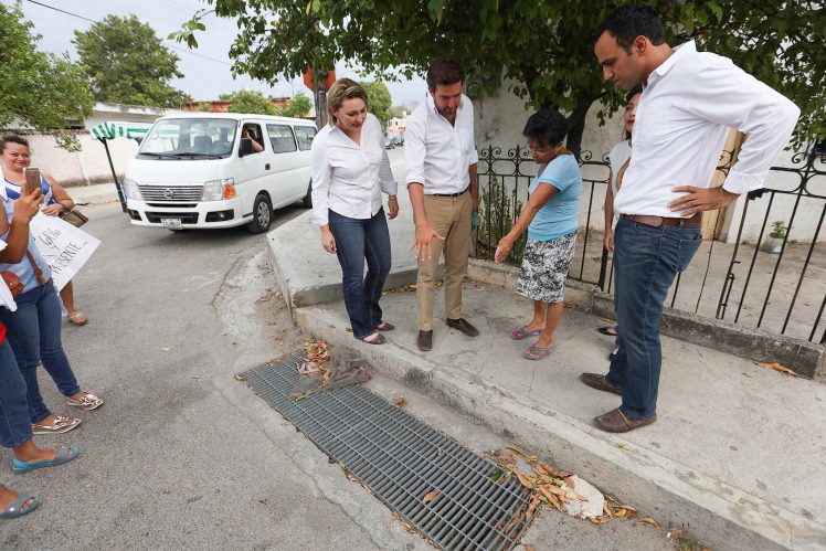 Diputado Pablo Gamboa visita la Melitón Salazar