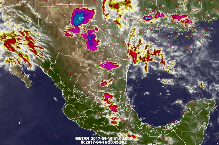 Alta probabilidad de lluvias y rayos en la semana