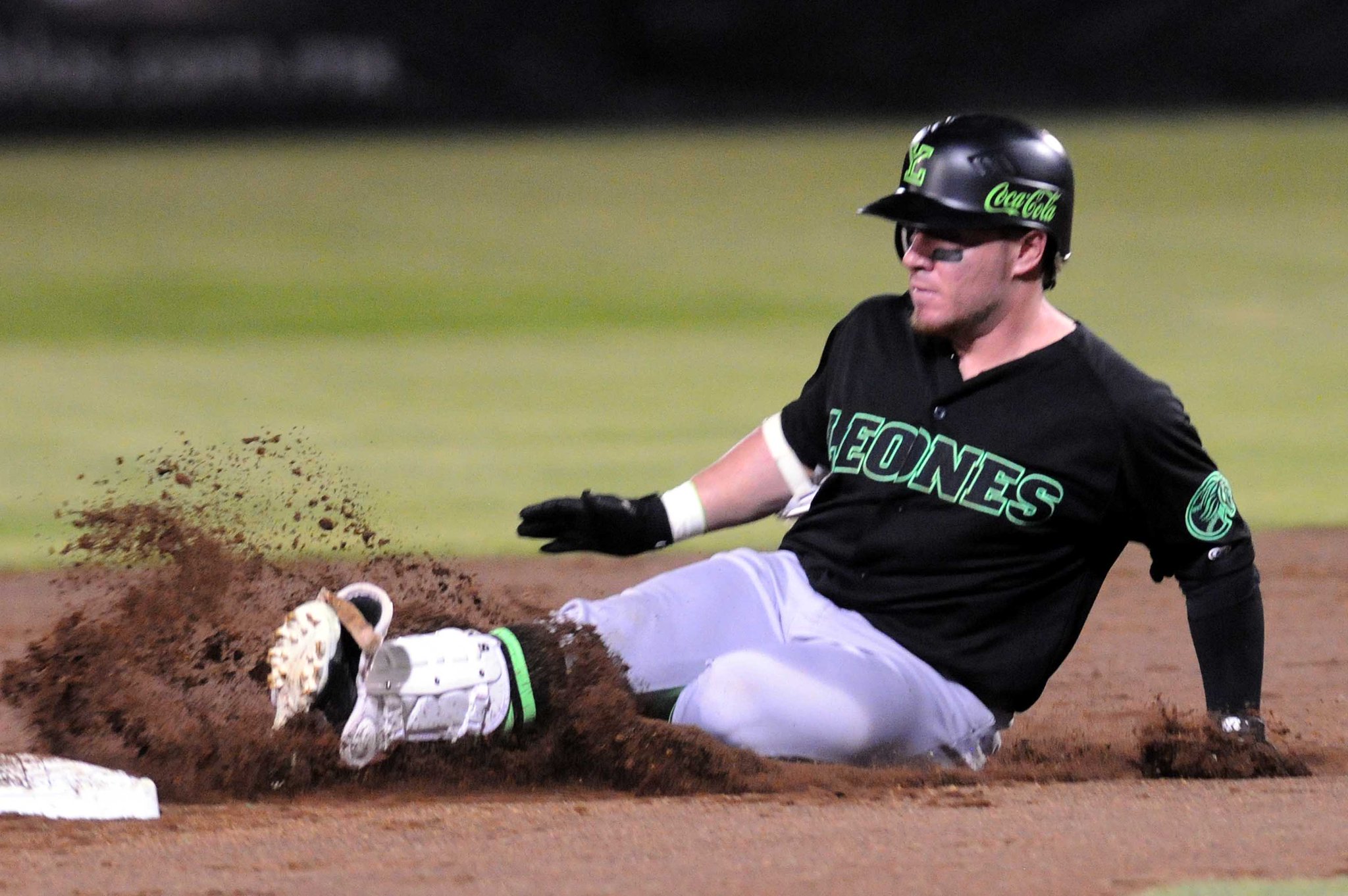 Leones corta racha de ocho triunfos de los Sultanes