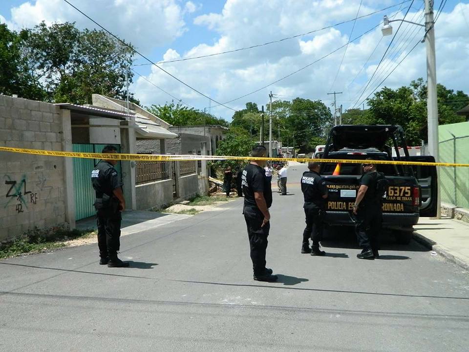 Agresivo policía sospechoso de la muerte de su mujer