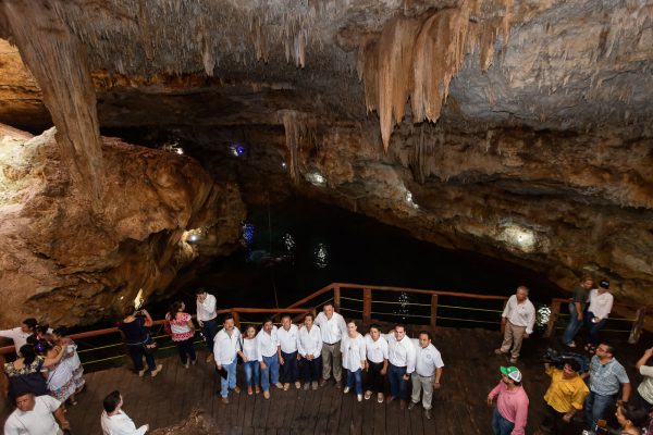 Realiza el Gobernador gira por el oriente del estado