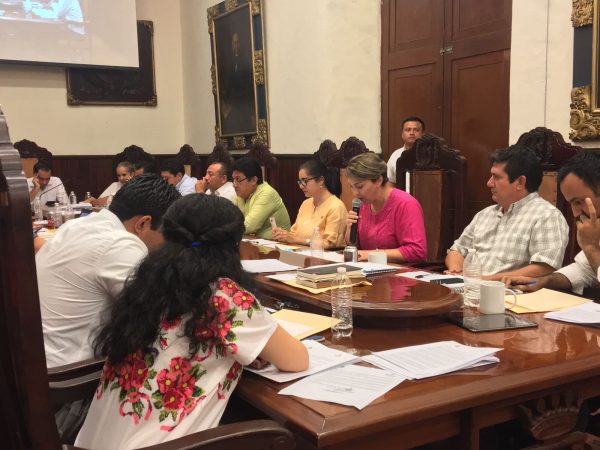 Regidora califica de ocioso convenio con asociaciones civiles