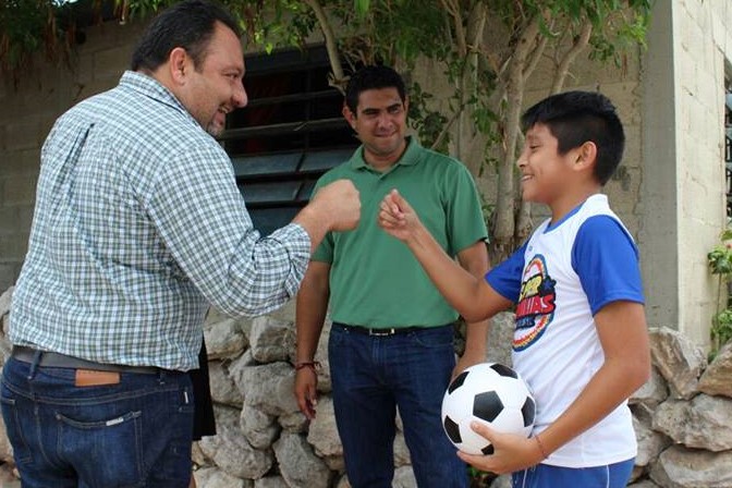 “Panchito” recorre colonias de Oriente y la comisaría de Cholul