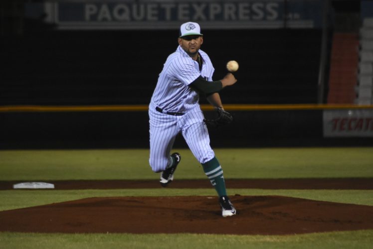 Rieleros sorprenden a las fieras y a Yoanner Negrin