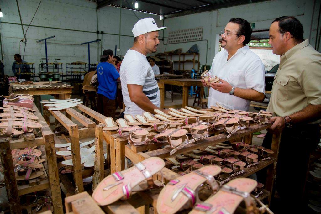 La industria zapatera tradicional una prioridad para los gobiernos priistas