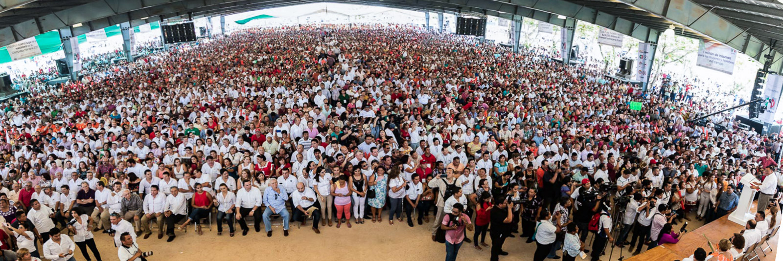 12,000 asisten a la Asamblea Estatal del PRI