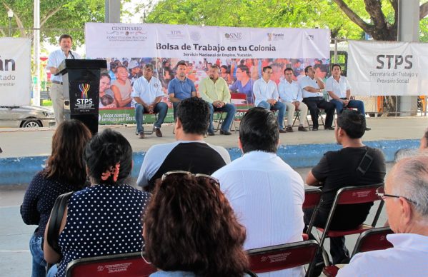 Llevan ofertas de empleo a colonias de Mérida