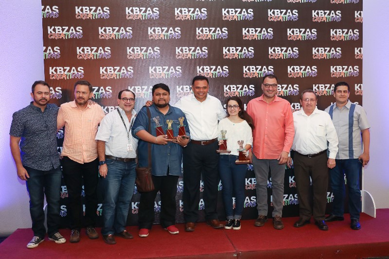 Premian a ganadores del concurso «Kbzas Creativas»,