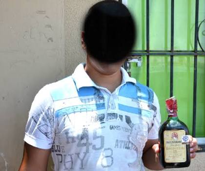 Ladrones fuereños pagan $13,000  por una botella de Whisky