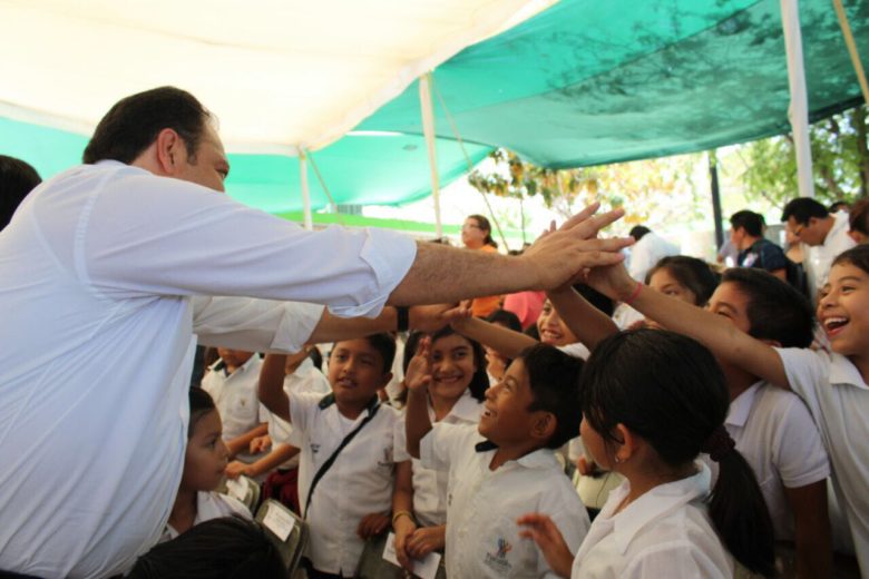 “Sigamos trabajando a favor de una educación de calidad”: Panchito Torres